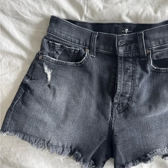 Women's Black Denim Shorts 7 for all mankind - Picture 8 of 9